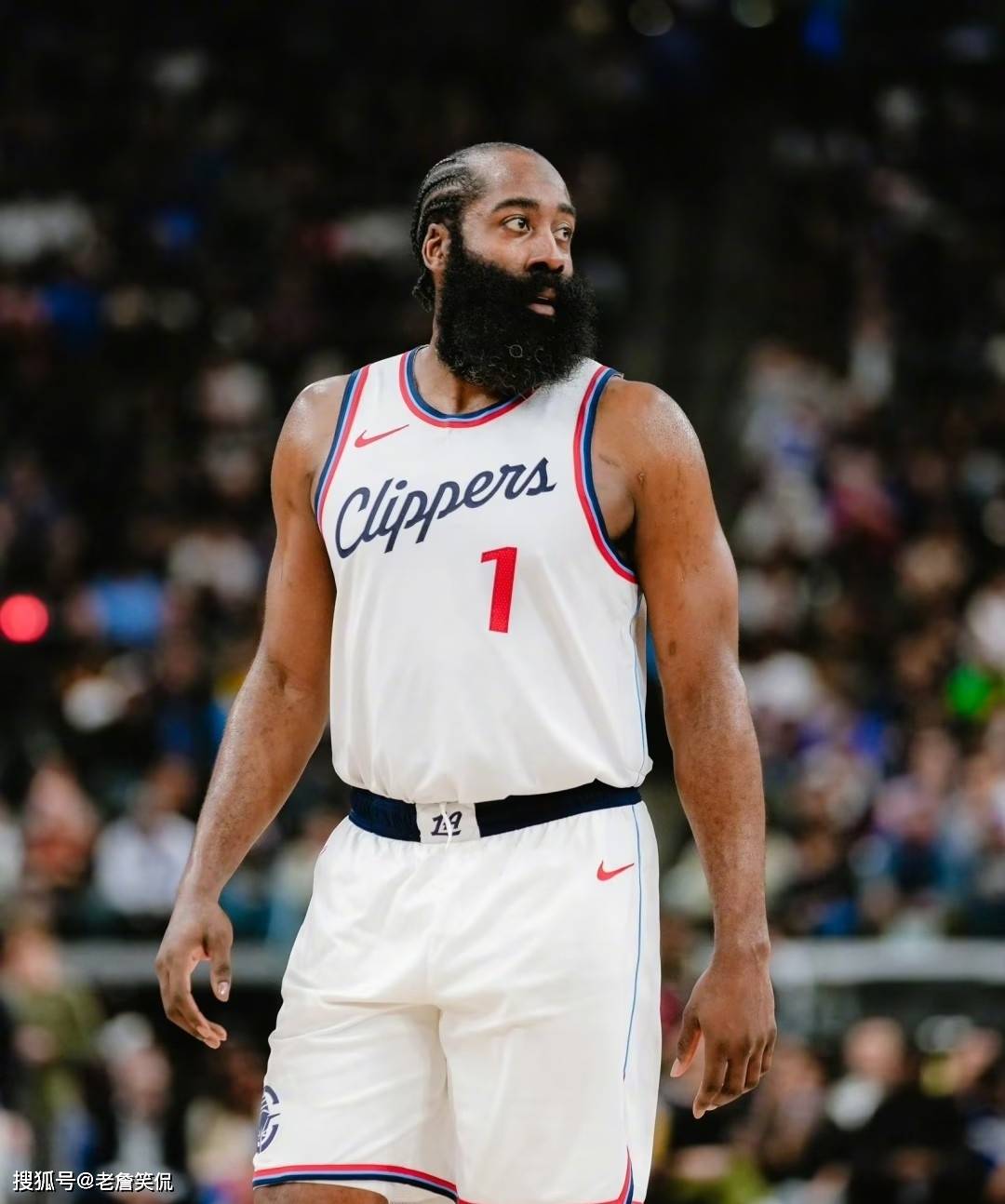 球速足球官网-哈登在中国队比赛中高光表现，问鼎冠军引发热议！