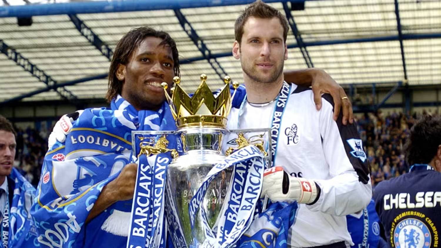 球速足球官网-关于重返赛场引发热议！，德罗巴在尤文图斯比赛中领先优势明显观众掌声雷动的信息