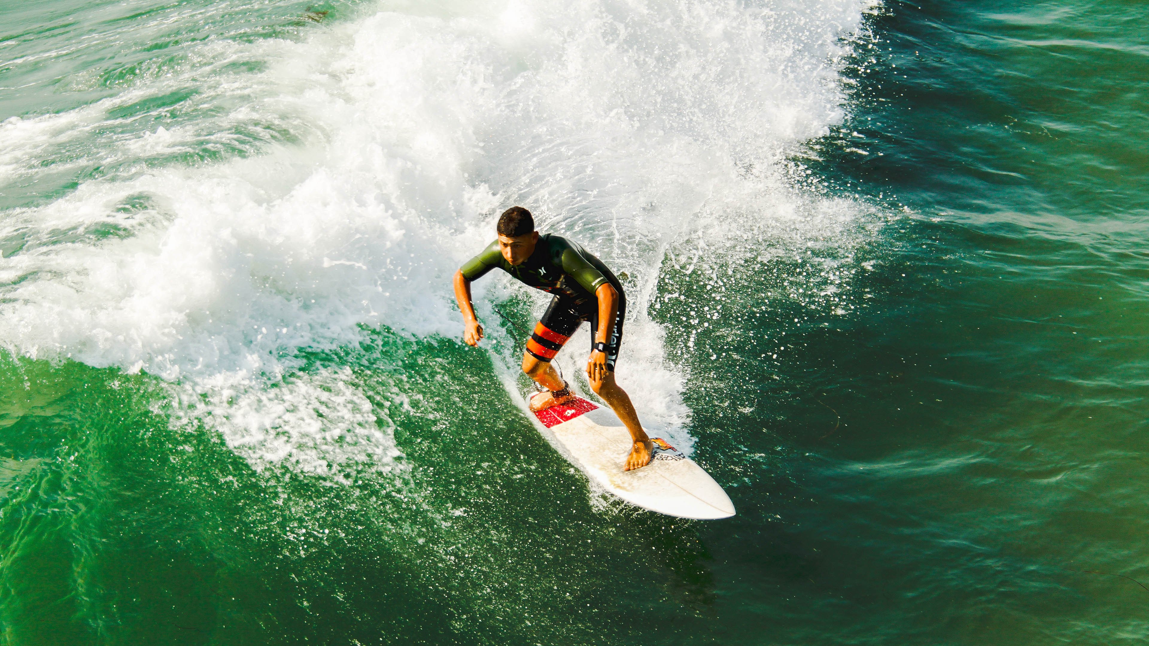  NBA常规赛转会风云：洛杉矶快船盯上锋线强援，胡金秋或成交易筹码